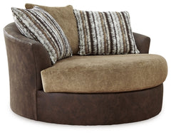 Alesbury Oversized Swivel Accent Chair | Chocolate | Ancho: 144.8cm - Alto: 101.6cm - Prof: 142.2cm