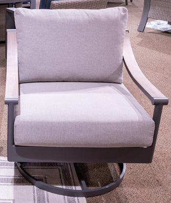 North Island Outdoor Swivel Lounge con Cushion