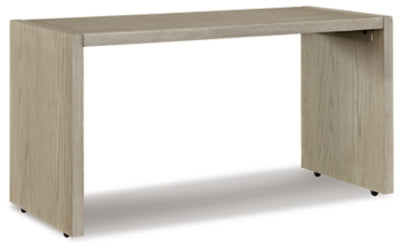 Dalenville Over Ottoman Table | Gray | Ancho: 1197.1 - Alto: 619.25 - Prof : 482.6
