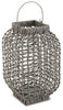 Evonne Lantern | Antique Gray | Ancho: 20.3cm - Alto: 35.6cm - Prof: 20.3cm