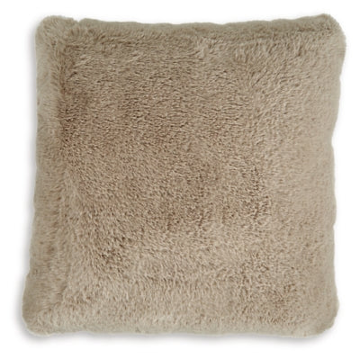 Gariland Pillow (Set of 4) | Taupe | Ancho: 50.8cm - Alto: 50.8cm - Prof: 15.2cm