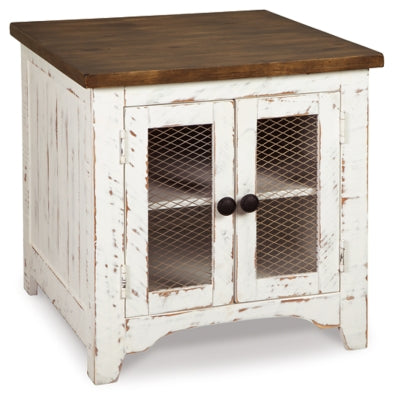 Wystfield End Table | White/Brown | Ancho: 61.0cm - Alto: 63.5cm - Prof: 66.0cm
