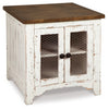Wystfield End Table | White/Brown | Ancho: 61.0cm - Alto: 63.5cm - Prof: 66.0cm