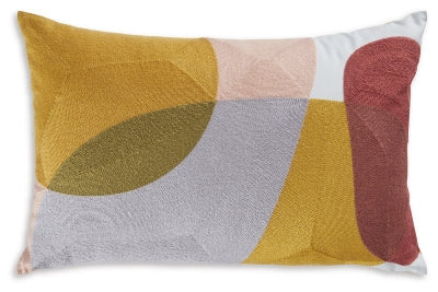 Varness Pillow (Set of 4) | Multi | Ancho: 55.9cm - Alto: 35.6cm - Prof: 15.2cm