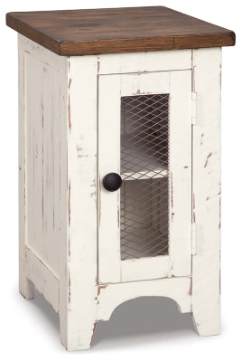 Wystfield Chairside End Table | White/Brown | Ancho: 35.6cm - Alto: 63.5cm - Prof: 43.2cm