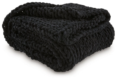 Chaddon Throw (Set of 3) | Black | Ancho: 156.8cm - Alto: 2.5cm - Prof: 128.9cm