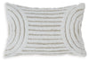 Farissen Pillow (Set of 4) | White/Tan | Ancho: 55.9cm - Alto: 35.6cm - Prof: 12.7cm