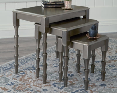 Larkendale Accent Table (Juego de 3)