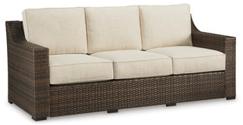 Wellingtons Peak Outdoor Sofá with Cushion