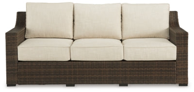 Wellingtons Peak Outdoor Sofá with Cushion