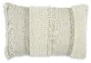 Standon Pillow (Set of 4) | Gray/White | Ancho: 55.9cm - Alto: 35.6cm - Prof: 17.8cm