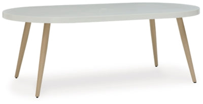 Seton Creek Outdoor Dining Table | White | Ancho: 203.2cm - Alto: 73.4cm - Prof: 106.7cm