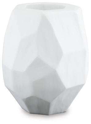 Karenton Vase | White | Ancho: 19.7cm - Alto: 25.4cm - Prof: 19.7cm