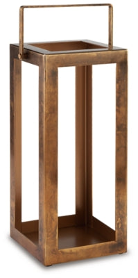Briana Lantern | Antique Brass Finish | Ancho: 177.8 - Alto: 406.4 - Prof : 177.8