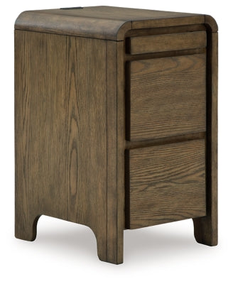 Jensworth Accent Table | Brown | Ancho: 35.6cm - Alto: 63.5cm - Prof: 43.2cm
