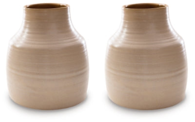 Millcott Vase (Set of 2) | Tan | Ancho: 20.0cm - Alto: 23.0cm - Prof: 20.0cm