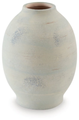 Clayson Vase | Sage Green | Ancho: 17.8cm - Alto: 25.4cm - Prof: 17.8cm